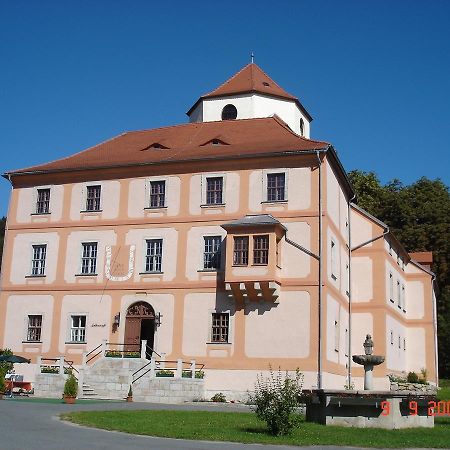 Hotel Garni Schloss Schoenberg バート・ブラムバッハ エクステリア 写真