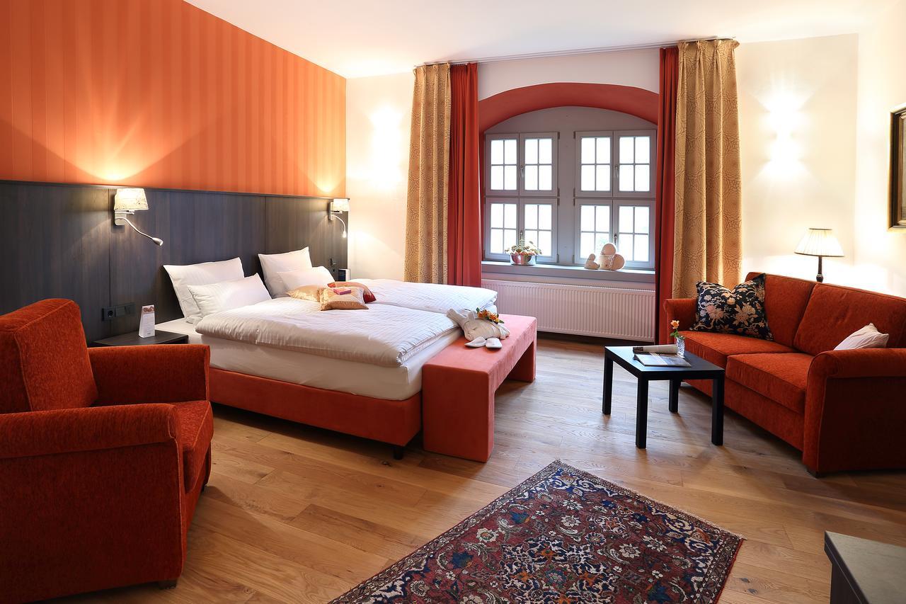 Hotel Garni Schloss Schoenberg バート・ブラムバッハ エクステリア 写真