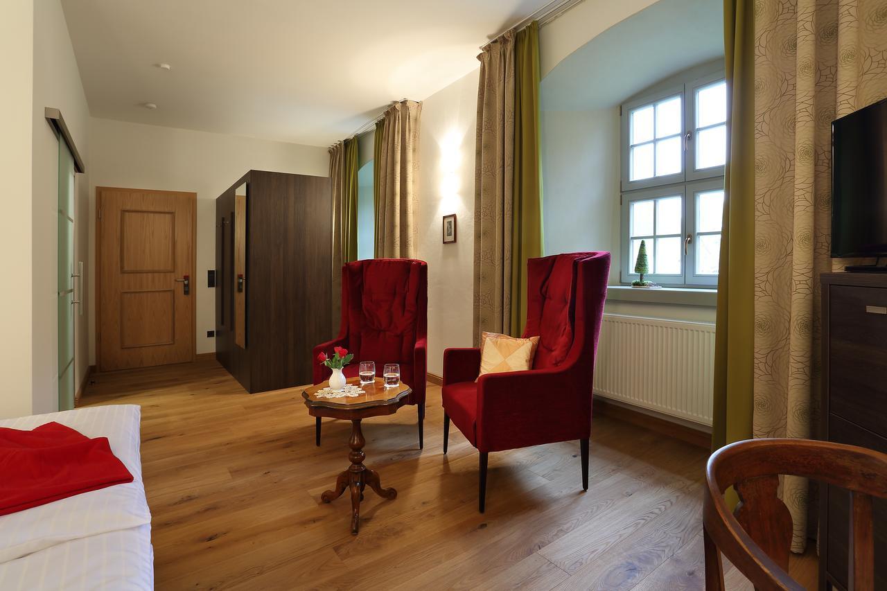 Hotel Garni Schloss Schoenberg バート・ブラムバッハ エクステリア 写真